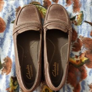 Clark's Bendables Brown Slide-ons
